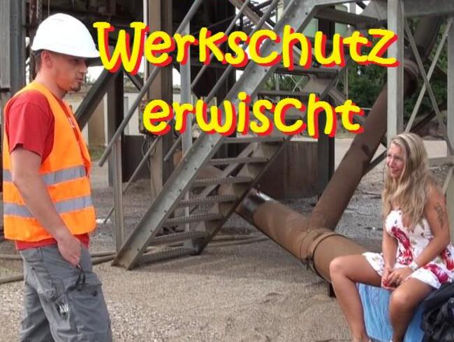 BiJenny Porno Video: ERWISCHT...Vom WERKSCHUTZ gefickt