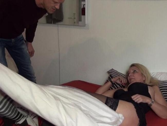 BiJenny Porno Video: Scheiß-Wetter-Depri-Fick